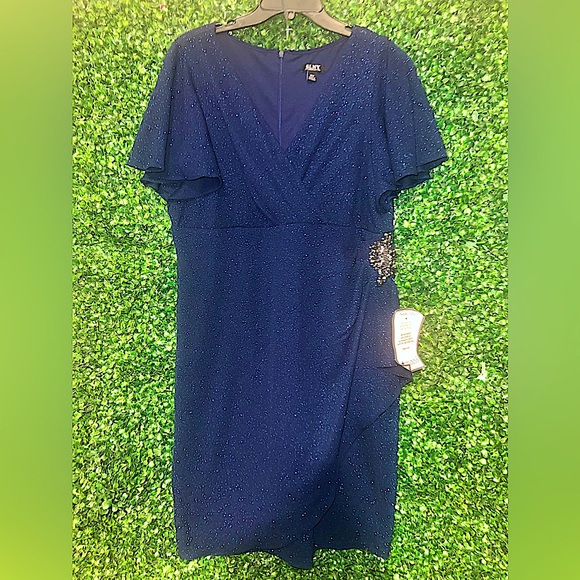 🌟New Plus Size Short Sleeve Surplice V-Neck Sheath Dress - Picture 1 of 4